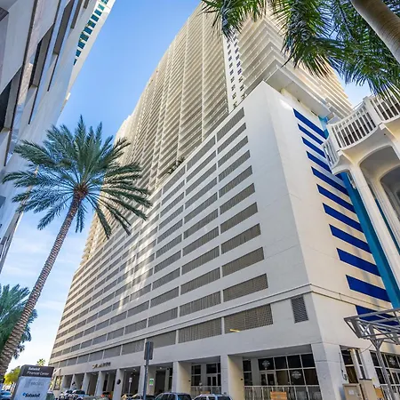 Central 2 Bed Apartment With A Pool & Gym- Free Garage Parking Miami Exterior foto