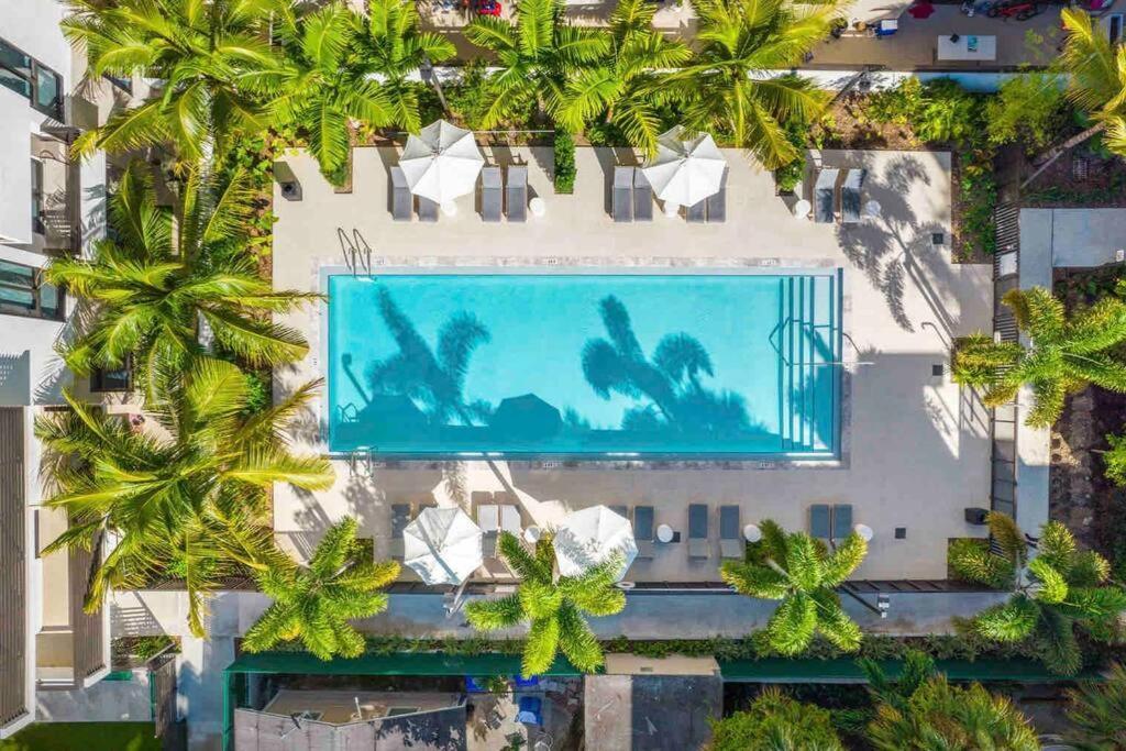 Central 2 Bed Apartment With A Pool & Gym- Free Garage Parking Apartment Miami